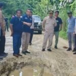 Bupati Butur Tinjau Jalan Rusak